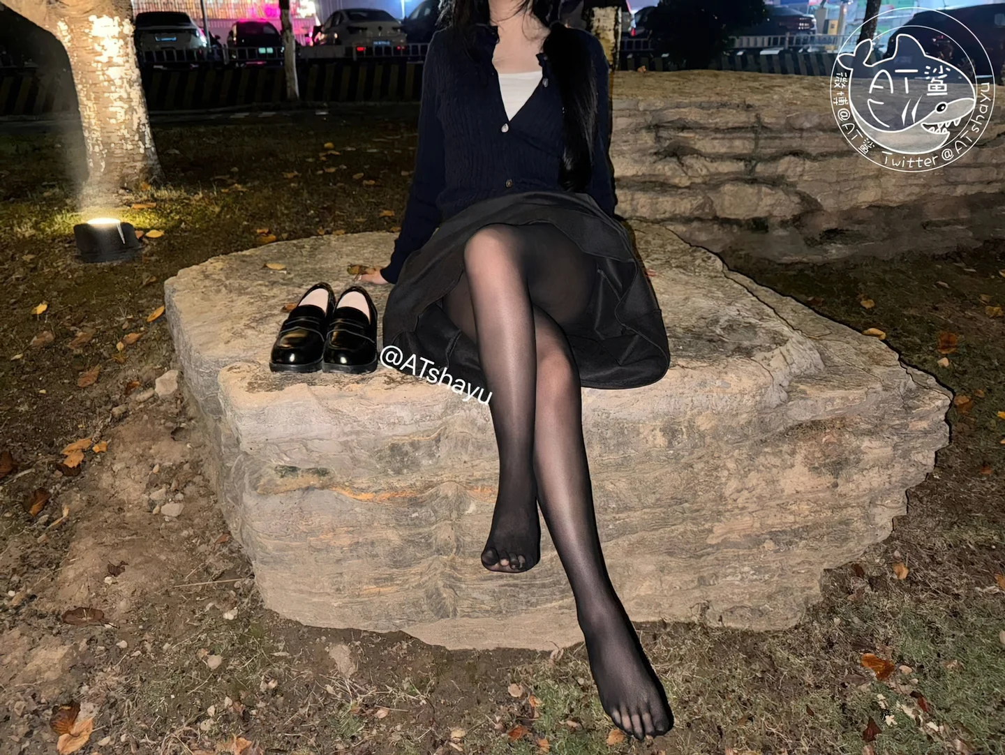 AT鲨 - 户外五指黑丝 [38P-74MB] tg@simisebaisi 【丝足阁】038.webp